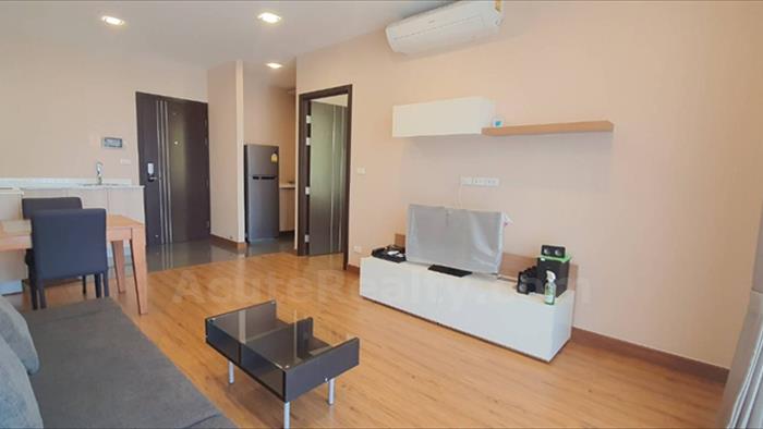 condominium-for-rent-Stylish-Chiang-Mai-Condominium-C-140923-003