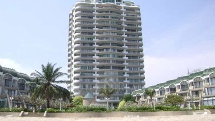 condominium-for-sale-Royal-Beach-C-600308-04