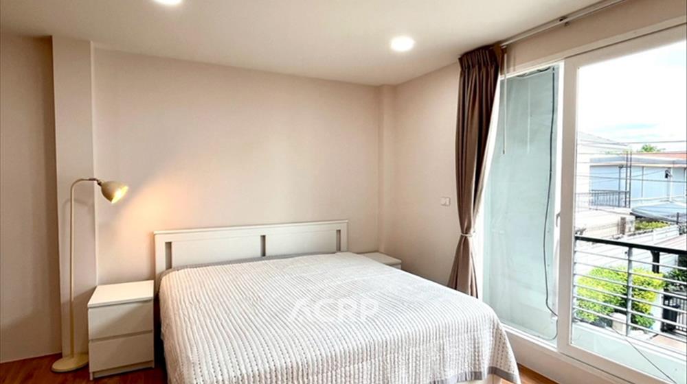 townhouse-for-rent-Baan-Klang-Muang-S-Sense-Rama-9-Ladprao-Th-690721-0008